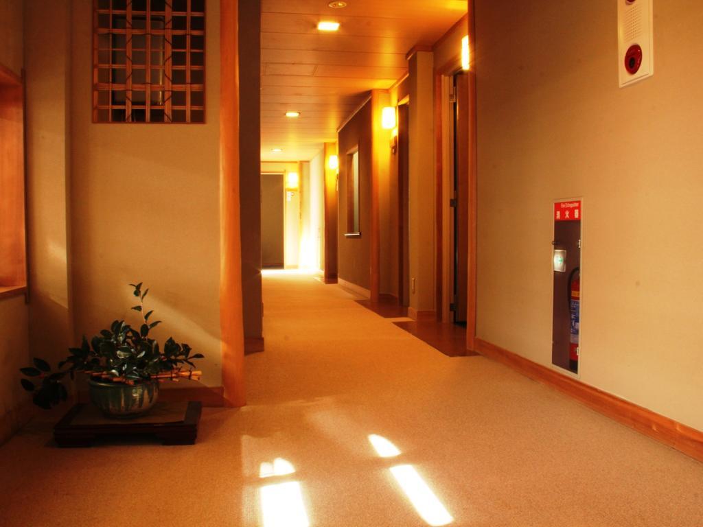Yamatoya Hotel Jamanoucsi Kültér fotó