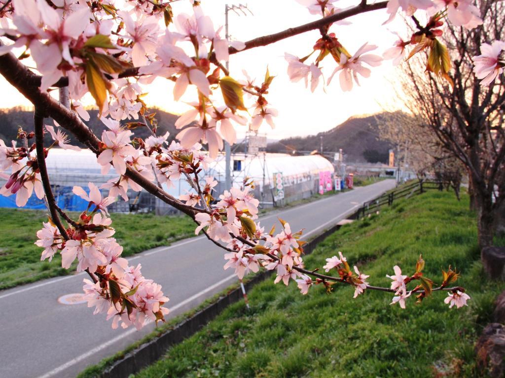Yamatoya Hotel Jamanoucsi Kültér fotó