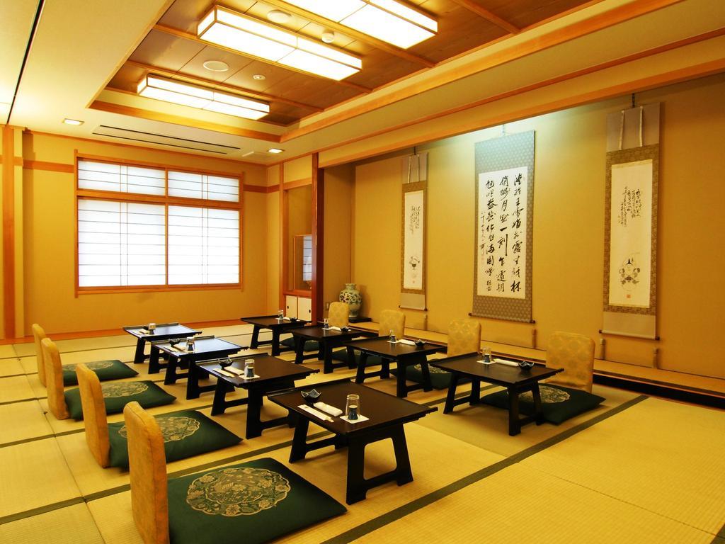 Yamatoya Hotel Jamanoucsi Kültér fotó